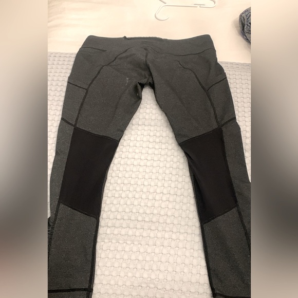 Lululemon scrunch cropped leggings - Picture 2 of 2